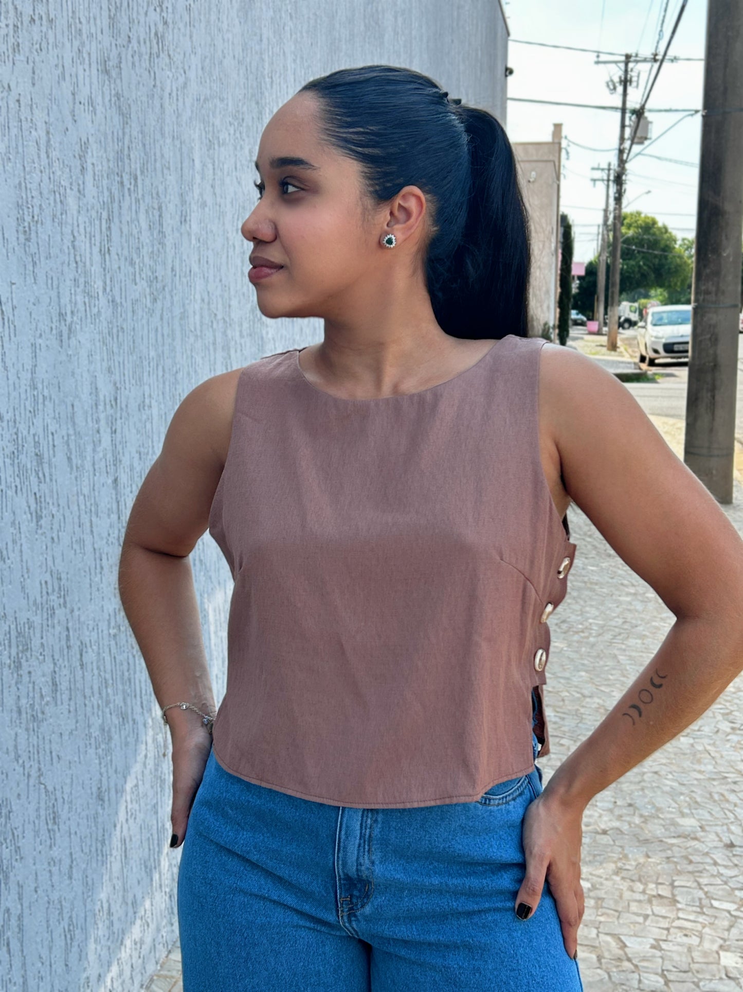 Blusa Marrom Botões